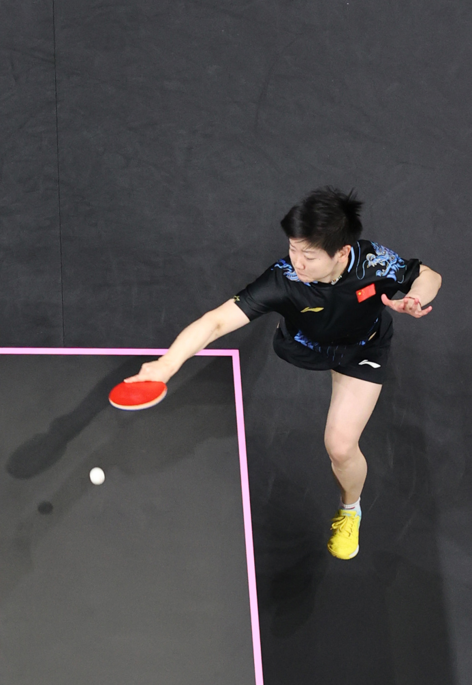 有人认为他 有人认为他